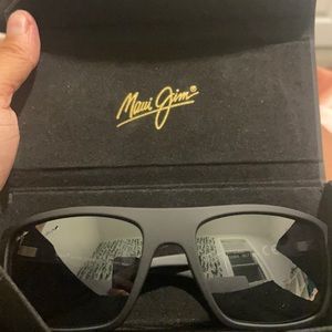 Maui Jim sunglasses and case never been worn